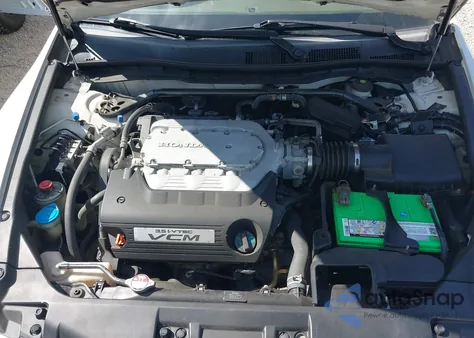 2008 Honda Accord 3.5 Ex-L из США, поврежденный, VIN 1HGCP368X8A005351